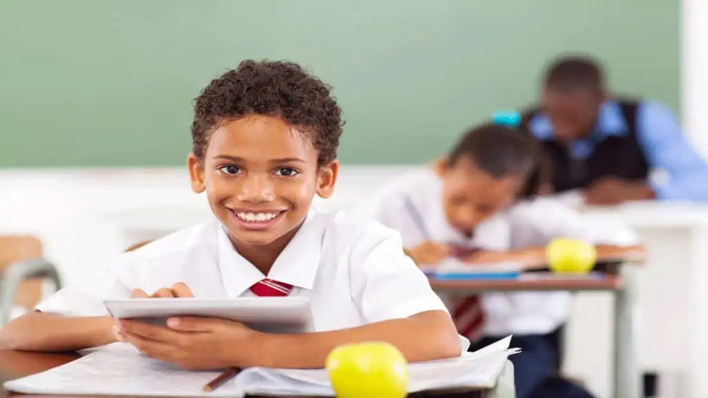 kid-in-class