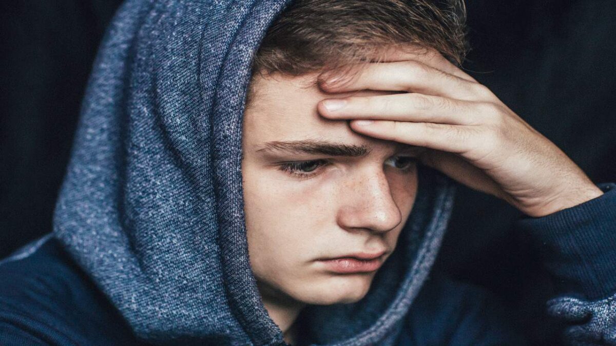 upset-teen-boy