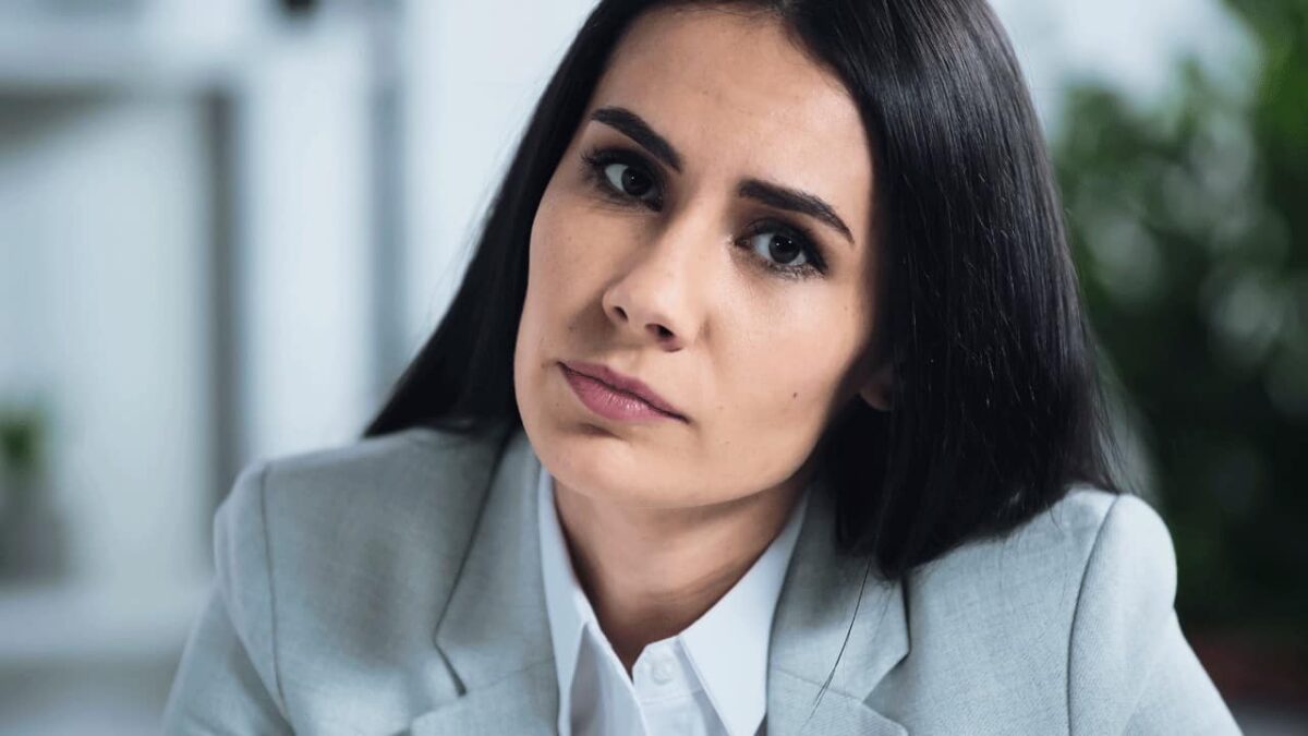 sad-woman-black-hair